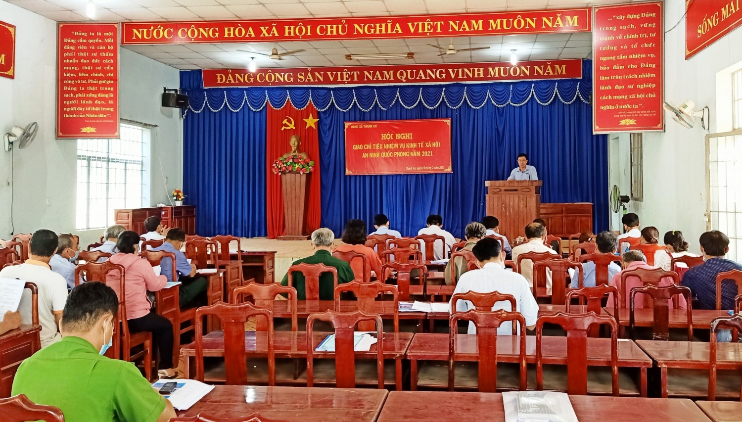 Quang cảnh hội nghị.